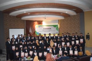 Prosesi Yudisium Mahasiswa Program Sarjana (S-1) dan Magister (S-2)